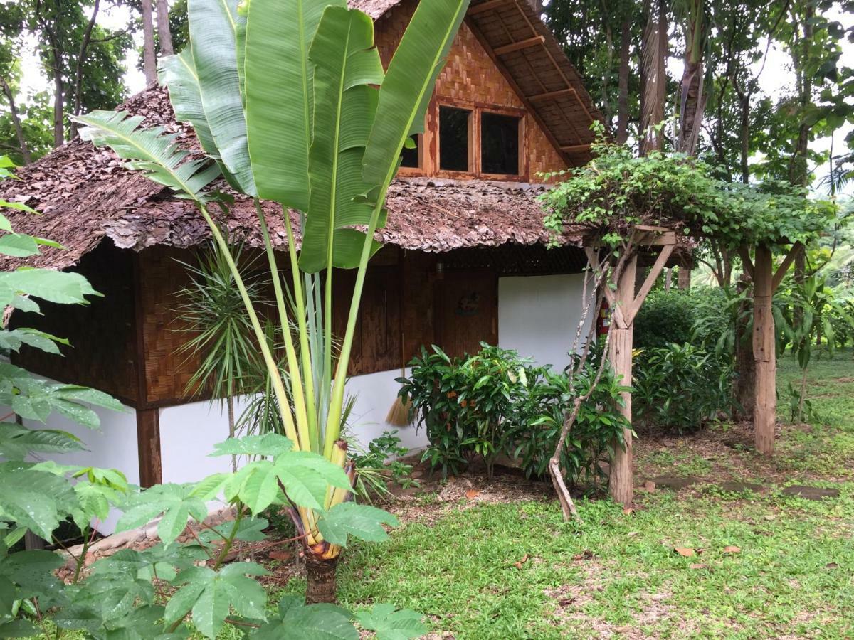 Sang Tong Huts Hotel Mae Hong Son Room photo